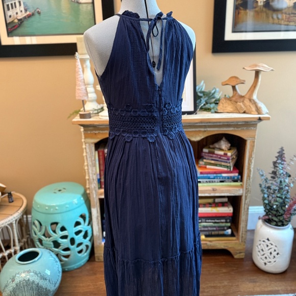 Eliza J Halter Dress - Picture 5 of 8